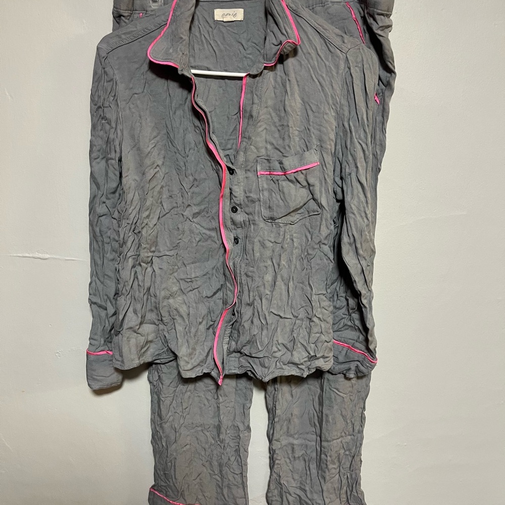 Aerie Charcoal Lounge Set